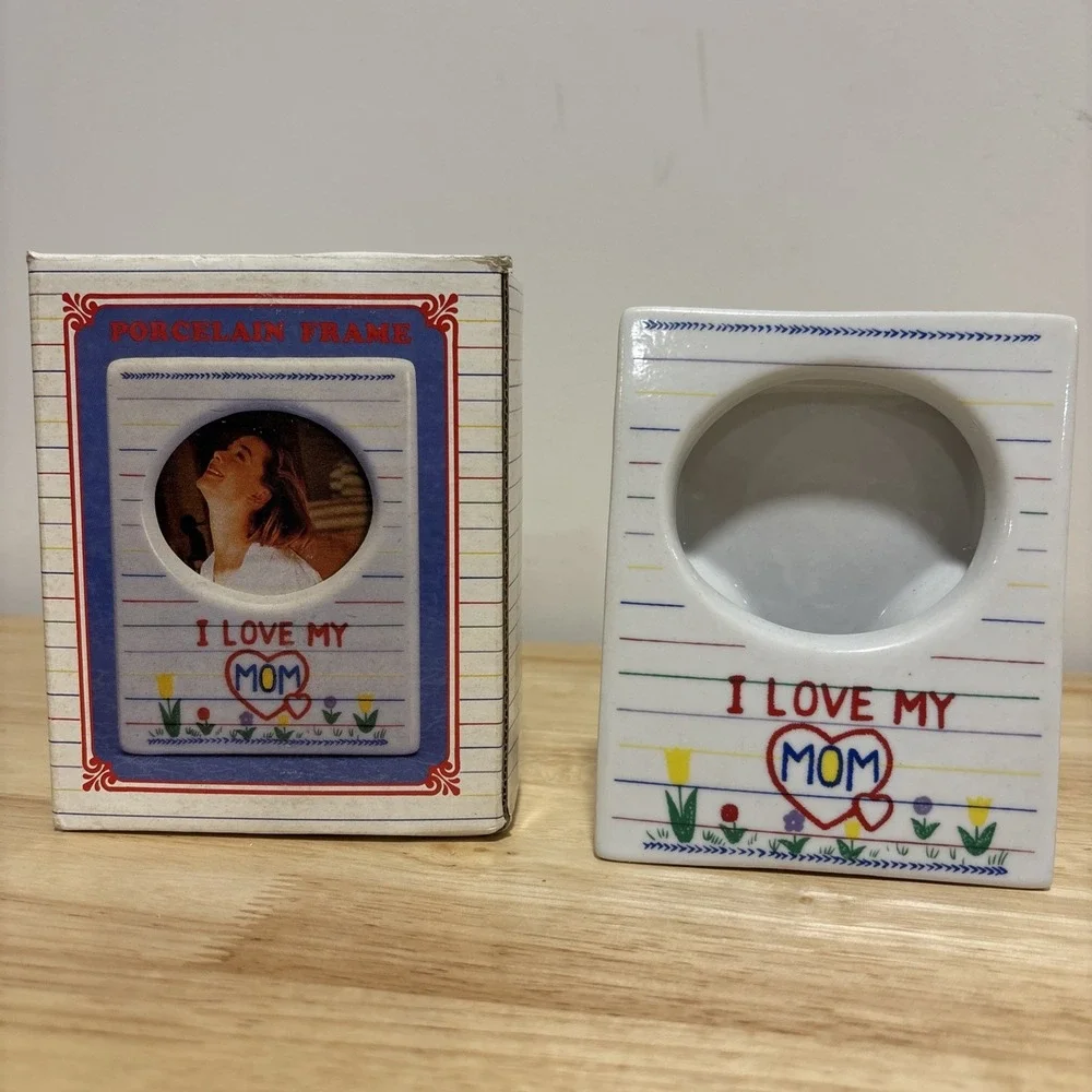 Vintage I Love My Mom Ceramic Frame 4.75